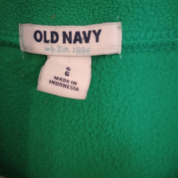 Green clothes - Picture 2 of 8